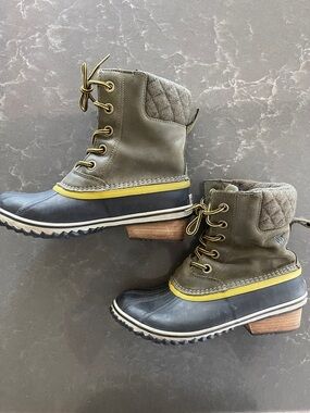 Sorel Slimpack Women’s Snow Boots Navy/Green- Size 9.5